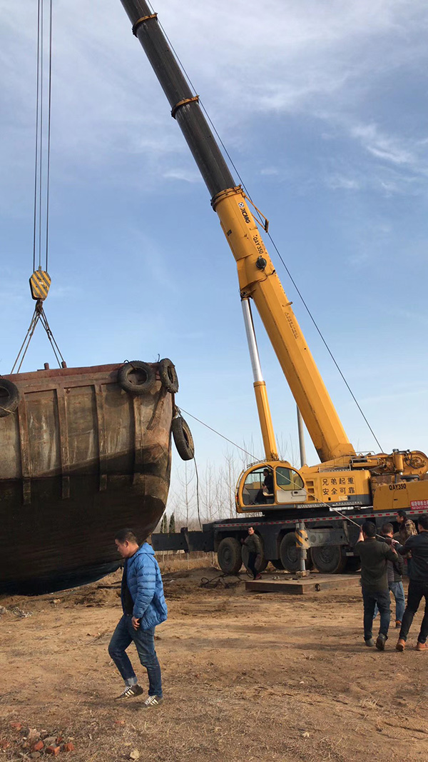 工程案列-轮船整体吊装